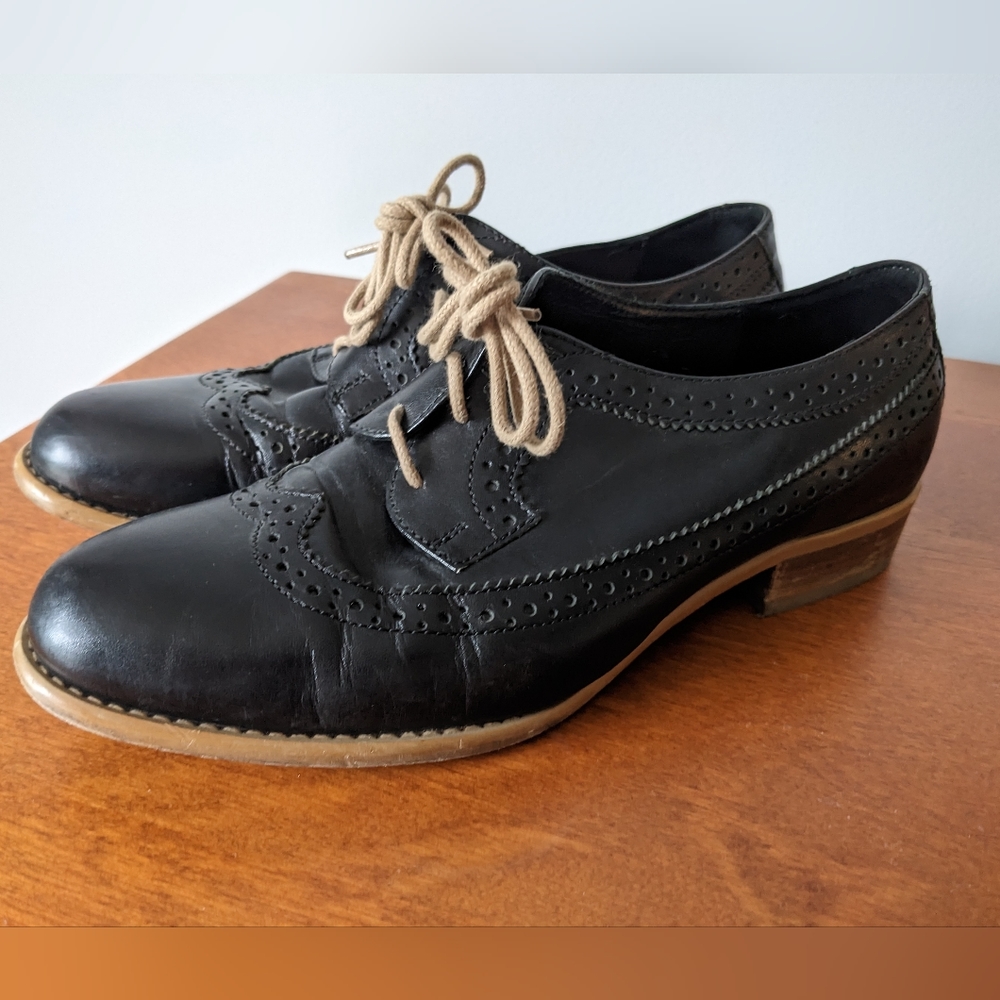 Black leather oxfords